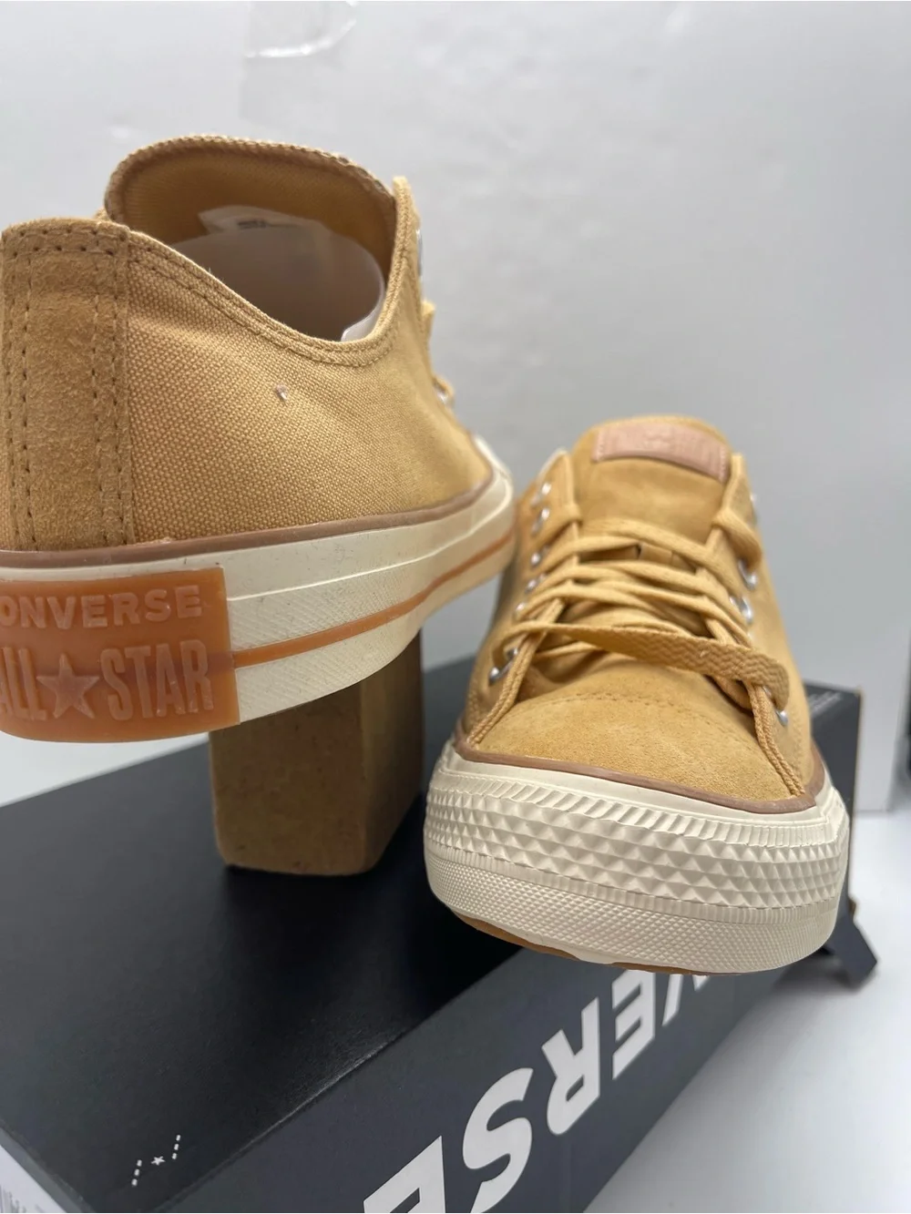 Converse Low Top Sneakers Canvas A12728C
CTAS OX
SANDY SHORE/ACHETTA BEIGE - Picture 10 of 16